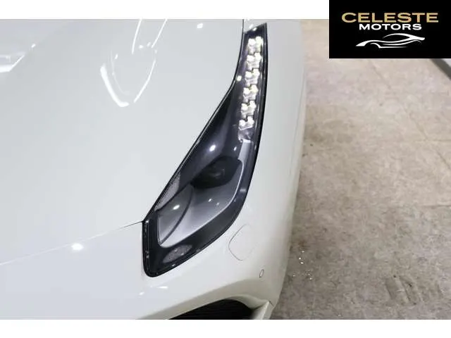 FERRARI 488 GTB 2017 — photo 4 sur 8