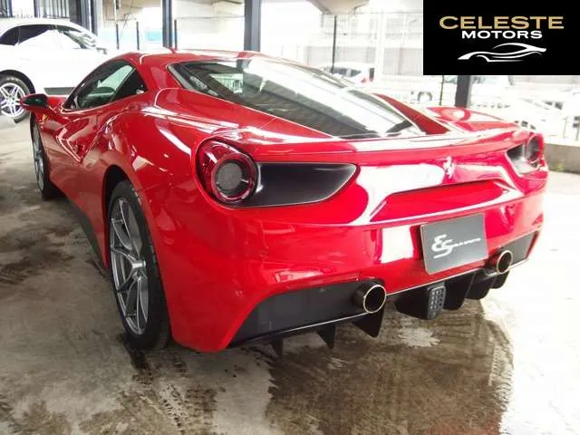 FERRARI 488 GTB 2016 — photo 8 sur 8