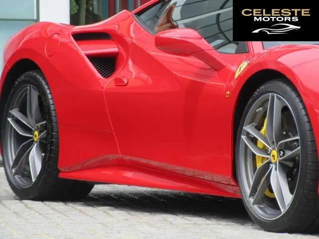 FERRARI 488 GTB 2017 — photo 3 sur 8