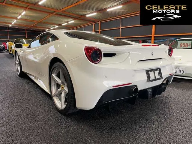 FERRARI 488 GTB 2016 — photo 7 sur 8