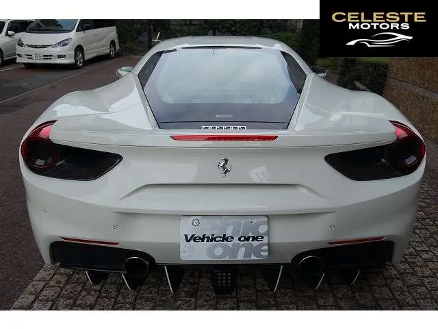FERRARI 488 GTB 2016 — photo 5 sur 8