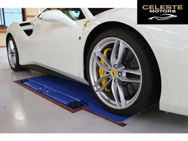 FERRARI 488 GTB 2018 — photo 2 sur 8