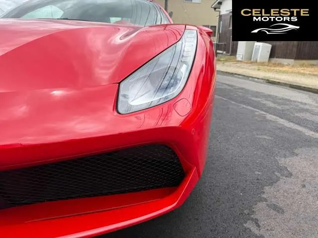 FERRARI 488 GTB 2017 — photo 2 sur 8