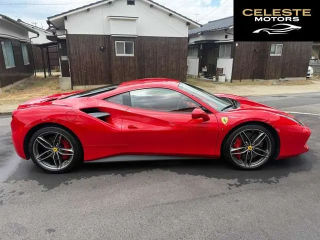 FERRARI 488 GTB 2017 — photo 4 sur 8