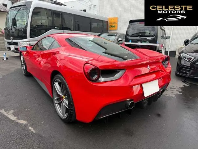 FERRARI 488 GTB 2017 — photo 8 sur 8