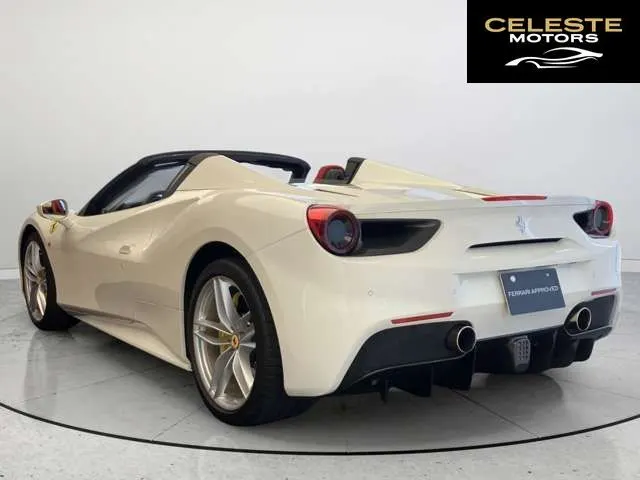 FERRARI 488 Spider 2017 — photo 2 sur 8