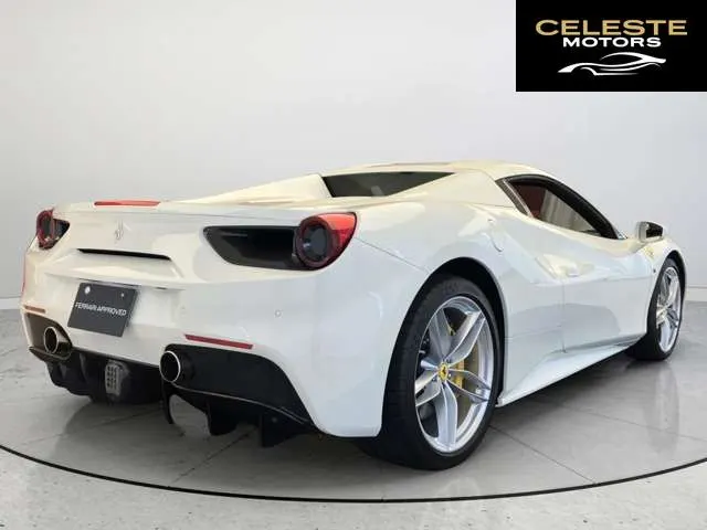 FERRARI 488 Spider 2017 — photo 5 sur 8