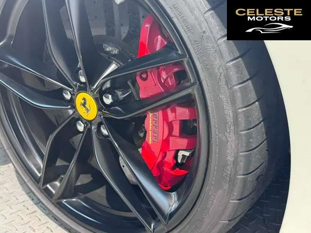 FERRARI 488 Spider 2017 — photo 2 sur 8