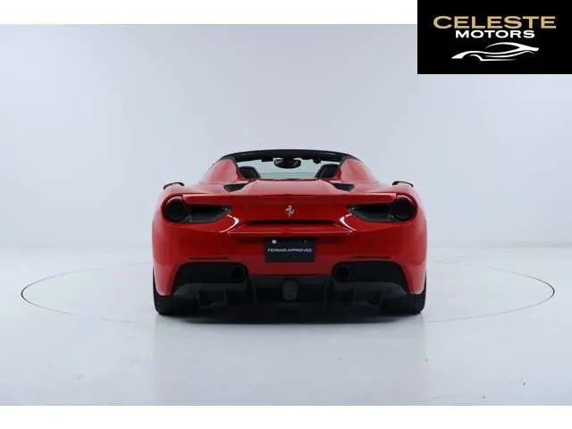 FERRARI 488 Spider 2017 — photo 4 sur 8