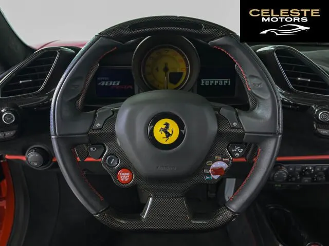 FERRARI 488 Pista 2019 — photo 6 sur 8