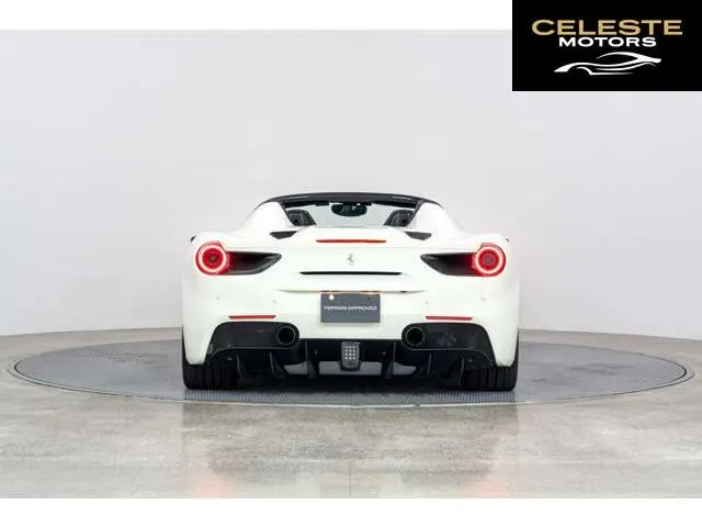 FERRARI 488 Spider 2018 — photo 6 sur 8