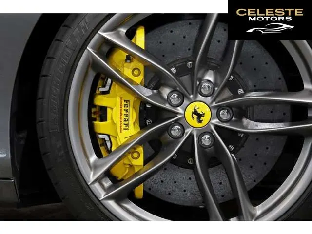 FERRARI 488 Spider 2018 — photo 5 sur 8