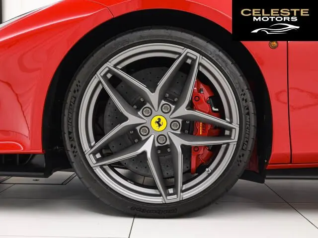 FERRARI 488 Pista Spider 2019 — photo 5 sur 8