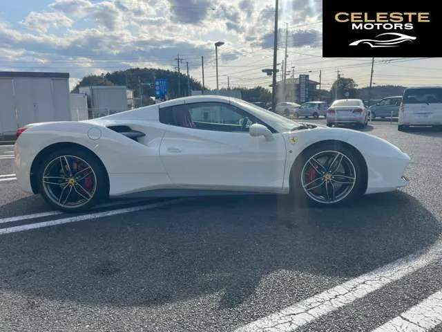 FERRARI 488 Spider 2018 — photo 8 sur 8
