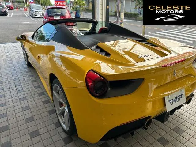 FERRARI 488 Spider 2017 — photo 2 sur 8