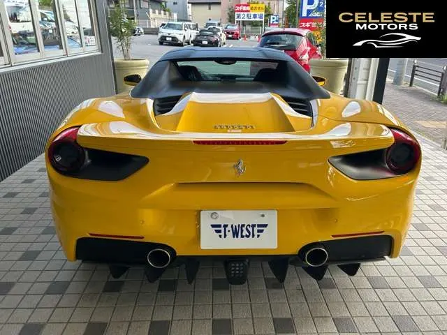 FERRARI 488 Spider 2017 — photo 4 sur 8