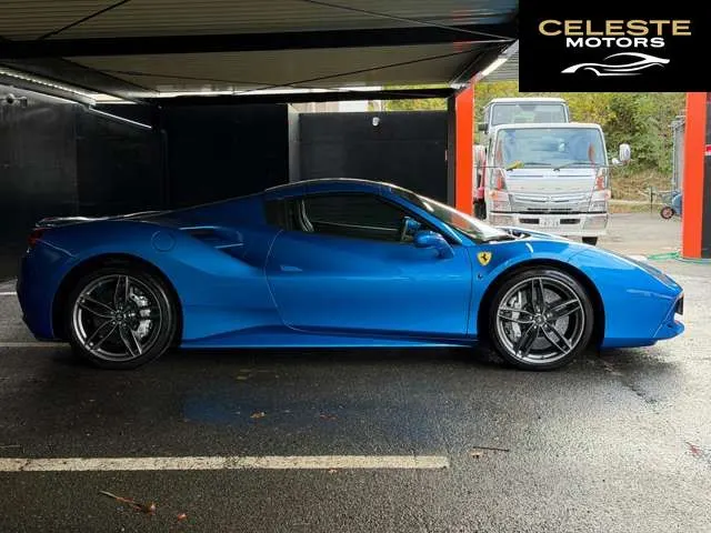 FERRARI 488 Spider 2017 — photo 5 sur 8