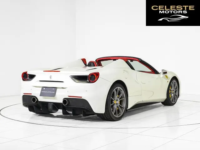 FERRARI 488 Spider 2016 — photo 6 sur 8