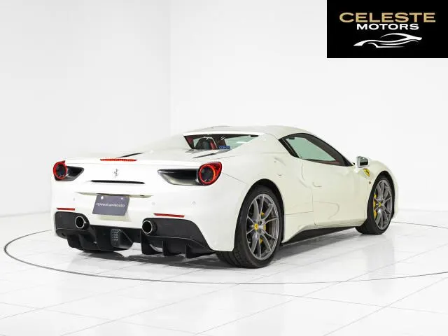 FERRARI 488 Spider 2016 — photo 7 sur 8