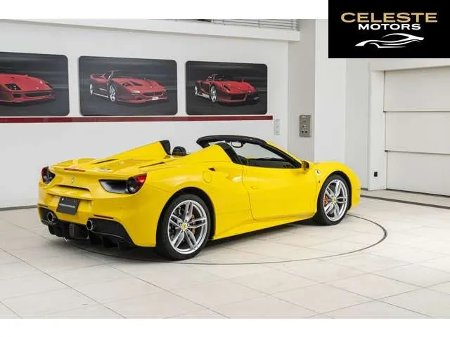 FERRARI 488 Spider 2016 — photo 2 sur 8