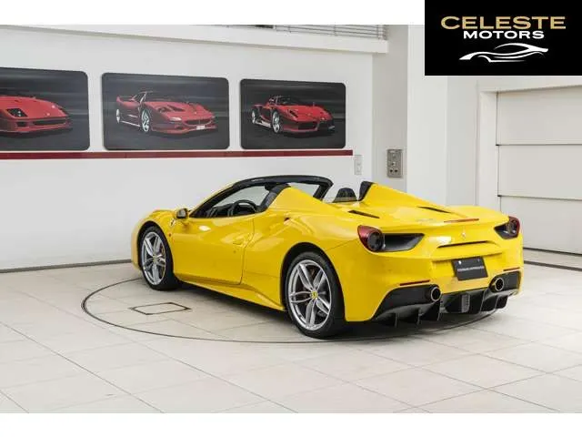 FERRARI 488 Spider 2016 — photo 4 sur 8