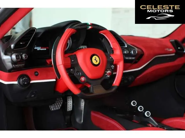 FERRARI 488 Pista Spider 2020 — photo 2 sur 8