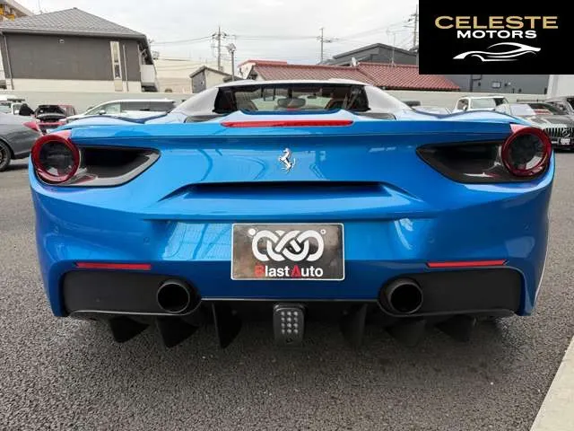 FERRARI 488 Spider 2016 — photo 6 sur 8