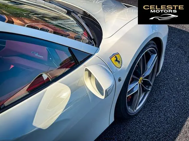 FERRARI 488 Spider 2016 — photo 2 sur 8