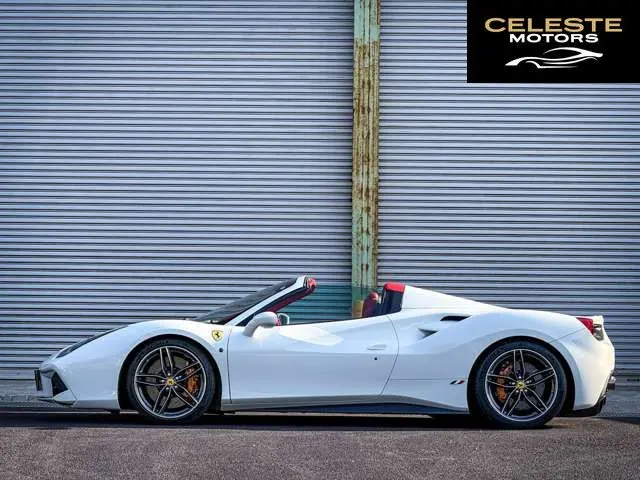 FERRARI 488 Spider 2016 — photo 4 sur 8