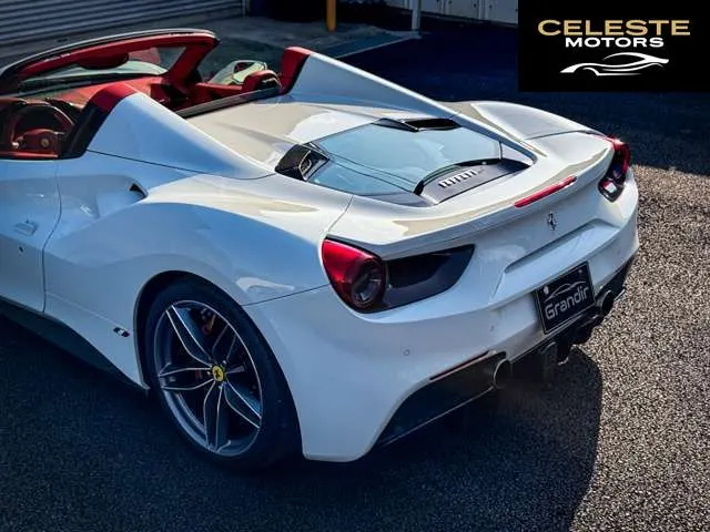 FERRARI 488 Spider 2016 — photo 6 sur 8