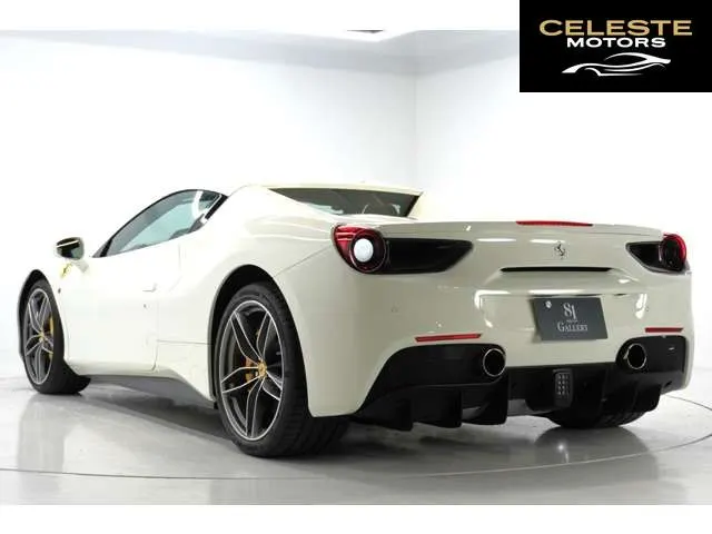 FERRARI 488 Spider 2018 — photo 4 sur 8