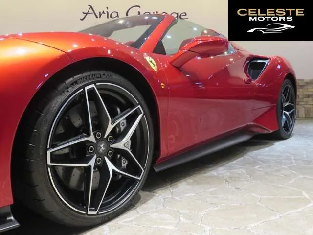 FERRARI 488 Pista Spider 2020 — photo 2 sur 8