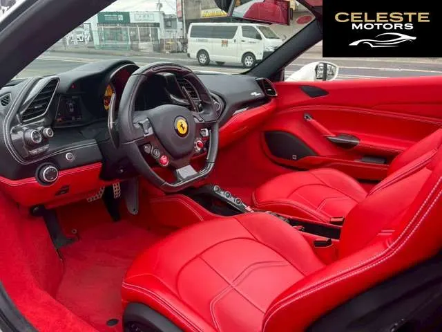 FERRARI 488 Spider 2017 — photo 2 sur 8