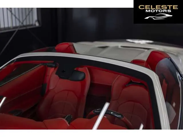 FERRARI 488 Spider 2016 — photo 2 sur 8