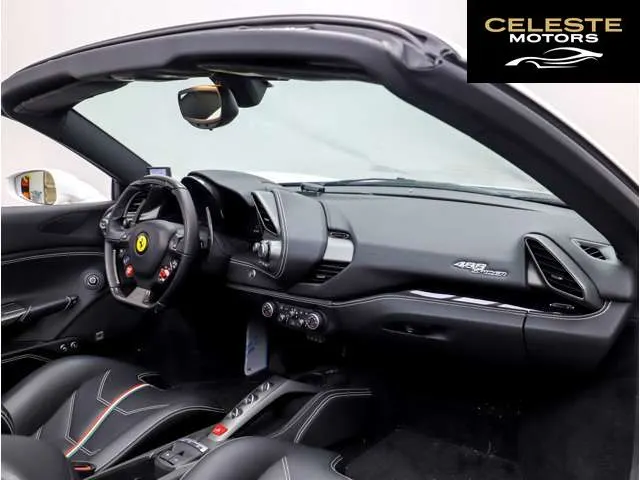 FERRARI 488 Spider 2018 — photo 3 sur 8