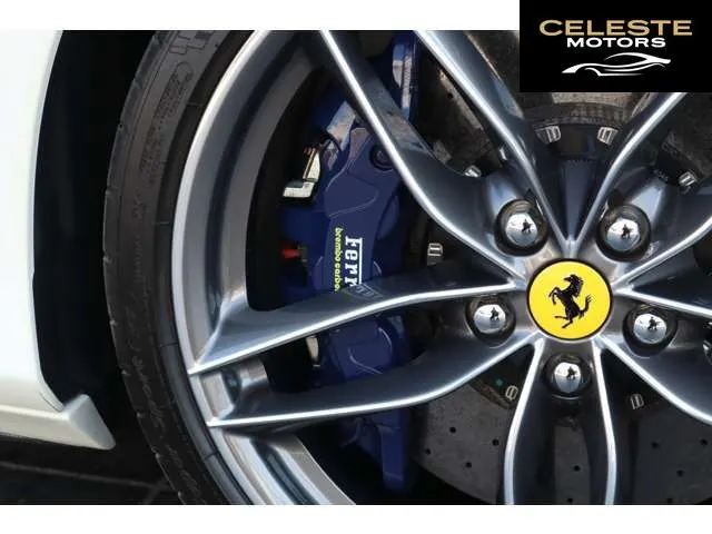 FERRARI 488 Spider 2016 — photo 7 sur 8