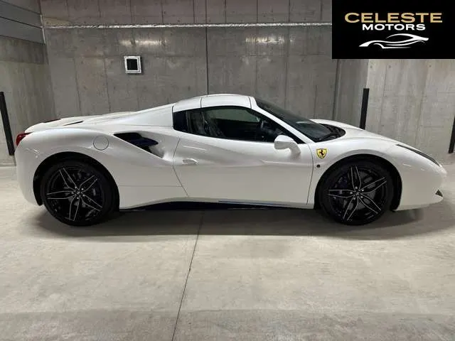 FERRARI 488 Spider 2016 — photo 2 sur 8