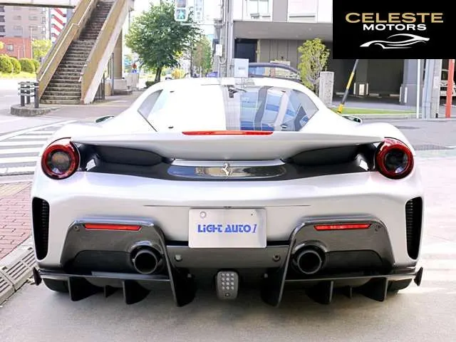FERRARI 488 Pista 2019 — photo 2 sur 8