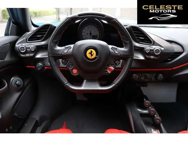 FERRARI 488 Pista 2019 — photo 7 sur 8