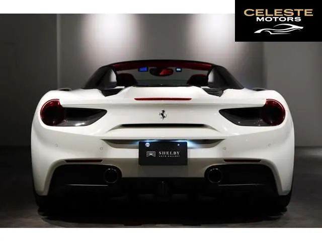 FERRARI 488 Spider 2018 — photo 2 sur 8