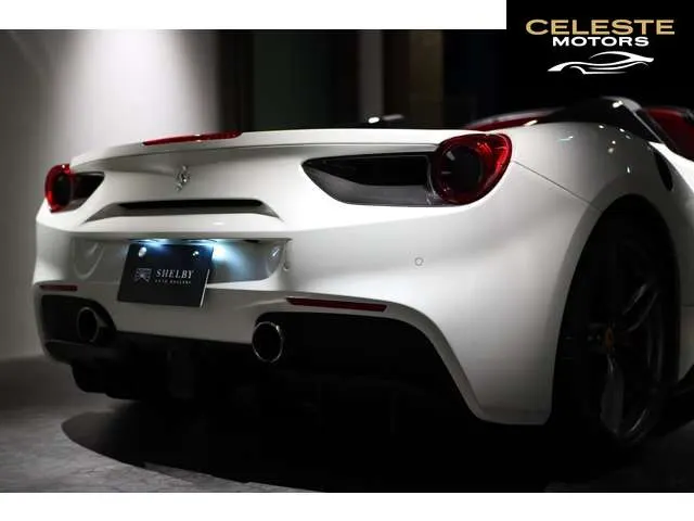 FERRARI 488 Spider 2018 — photo 5 sur 8