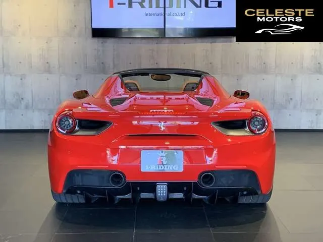 FERRARI 488 Spider 2017 — photo 2 sur 8