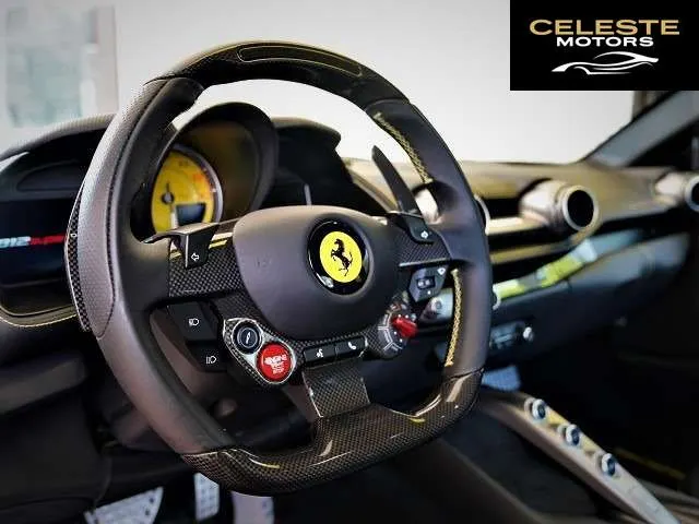 FERRARI 812 Superfast 2020 — photo 5 sur 8