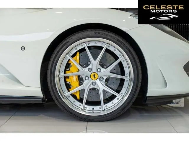 FERRARI 812 Superfast 2018 — photo 3 sur 8