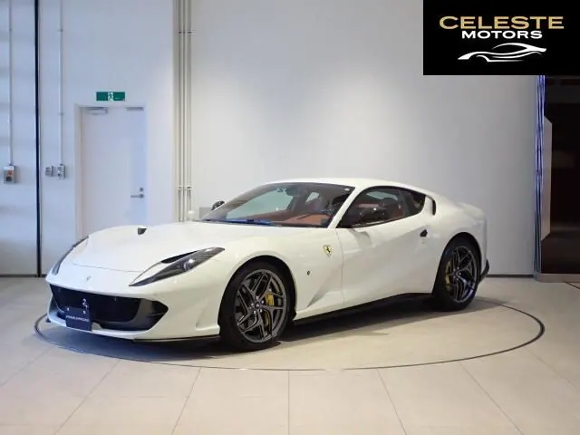 FERRARI 812 Superfast 2018 — photo 2 sur 8