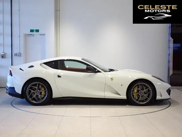 FERRARI 812 Superfast 2018 — photo 7 sur 8
