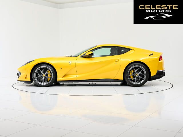 FERRARI 812 Superfast 2019 — photo 3 sur 8