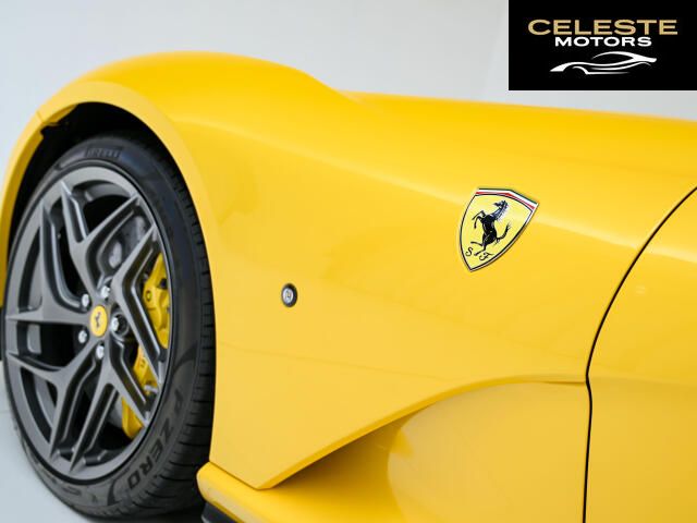 FERRARI 812 Superfast 2019 — photo 5 sur 8
