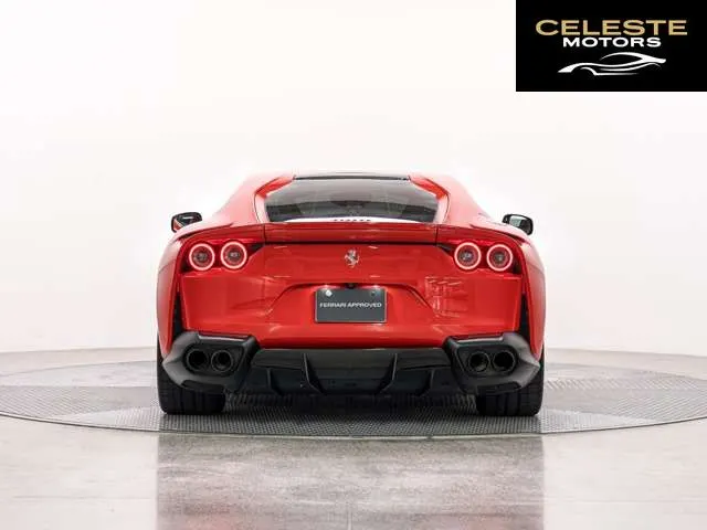 FERRARI 812 Superfast 2018 — photo 6 sur 8