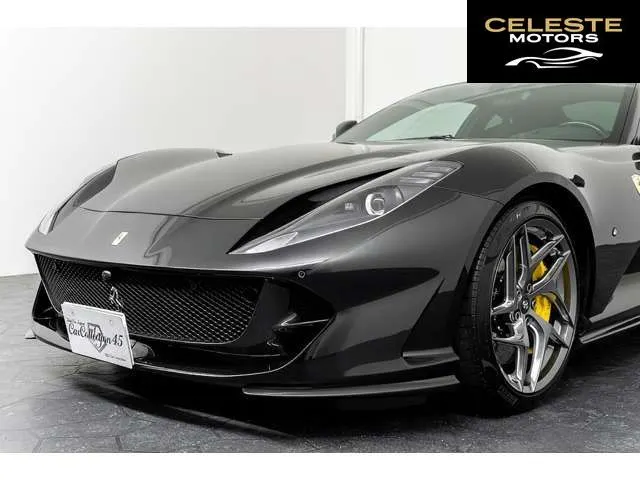 FERRARI 812 Superfast 2019 — photo 8 sur 8